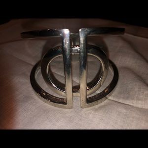 3🌻for$10 Charming Charlie’s Silver Bangle